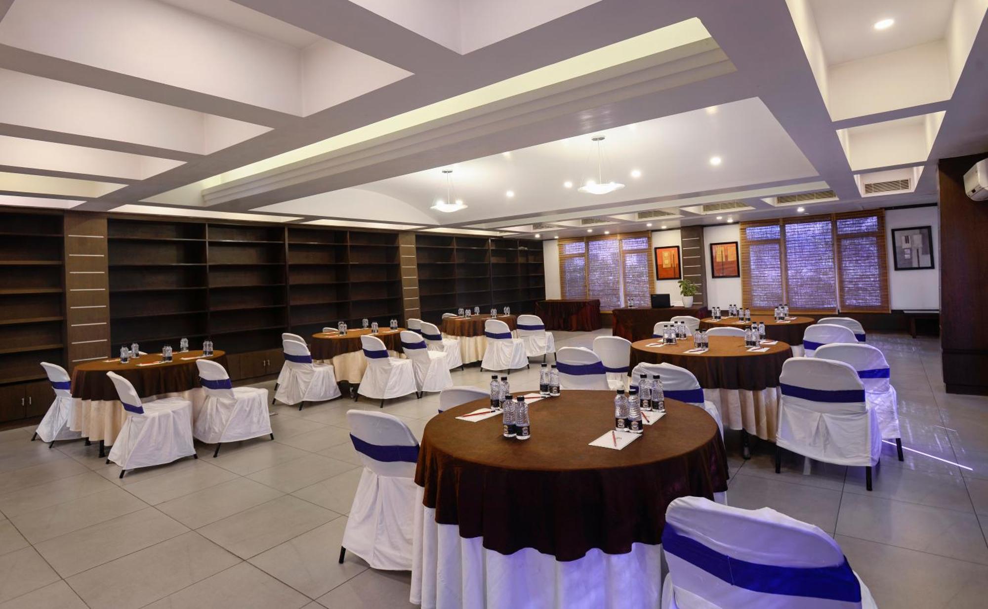 Treehouse Hotel Club & Spa Dhāruhera المظهر الخارجي الصورة